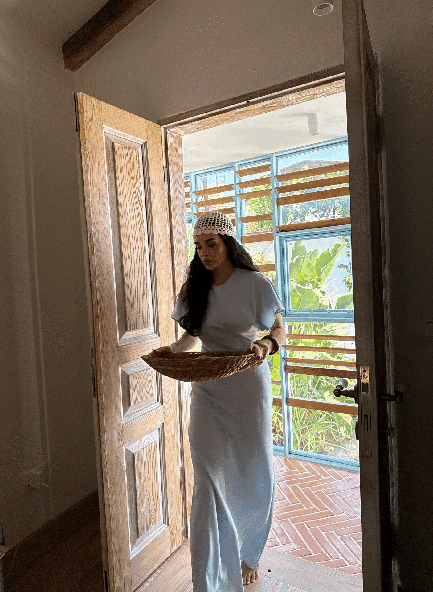 Kısa kol vücuda oturan saten elbise Mavi - S