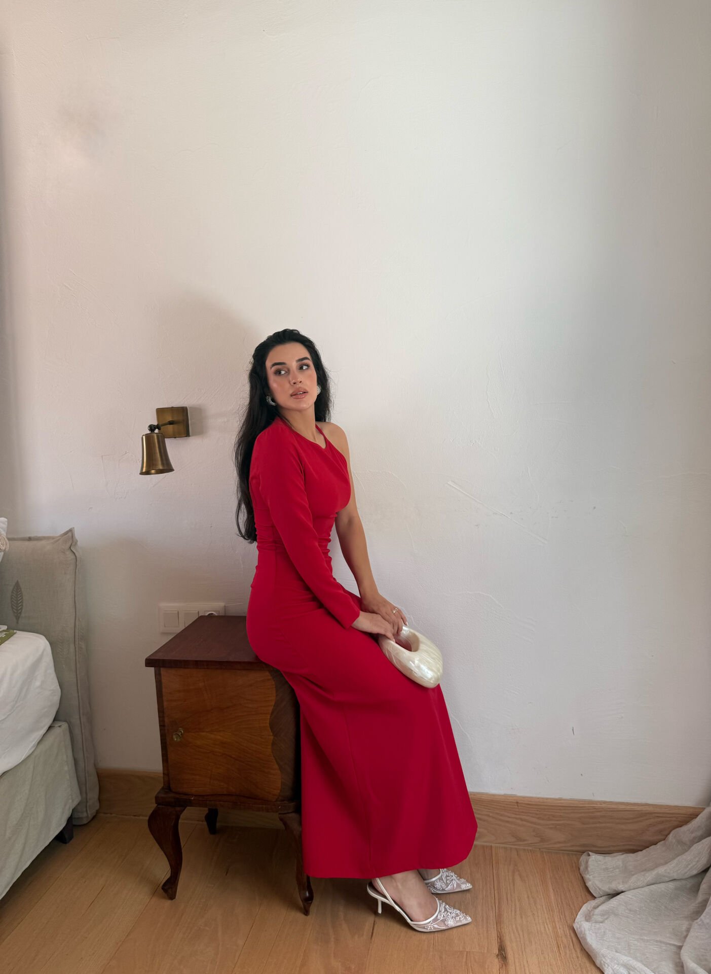 Tek omuzlu asimetrik kesim elbise Kırmızı - S