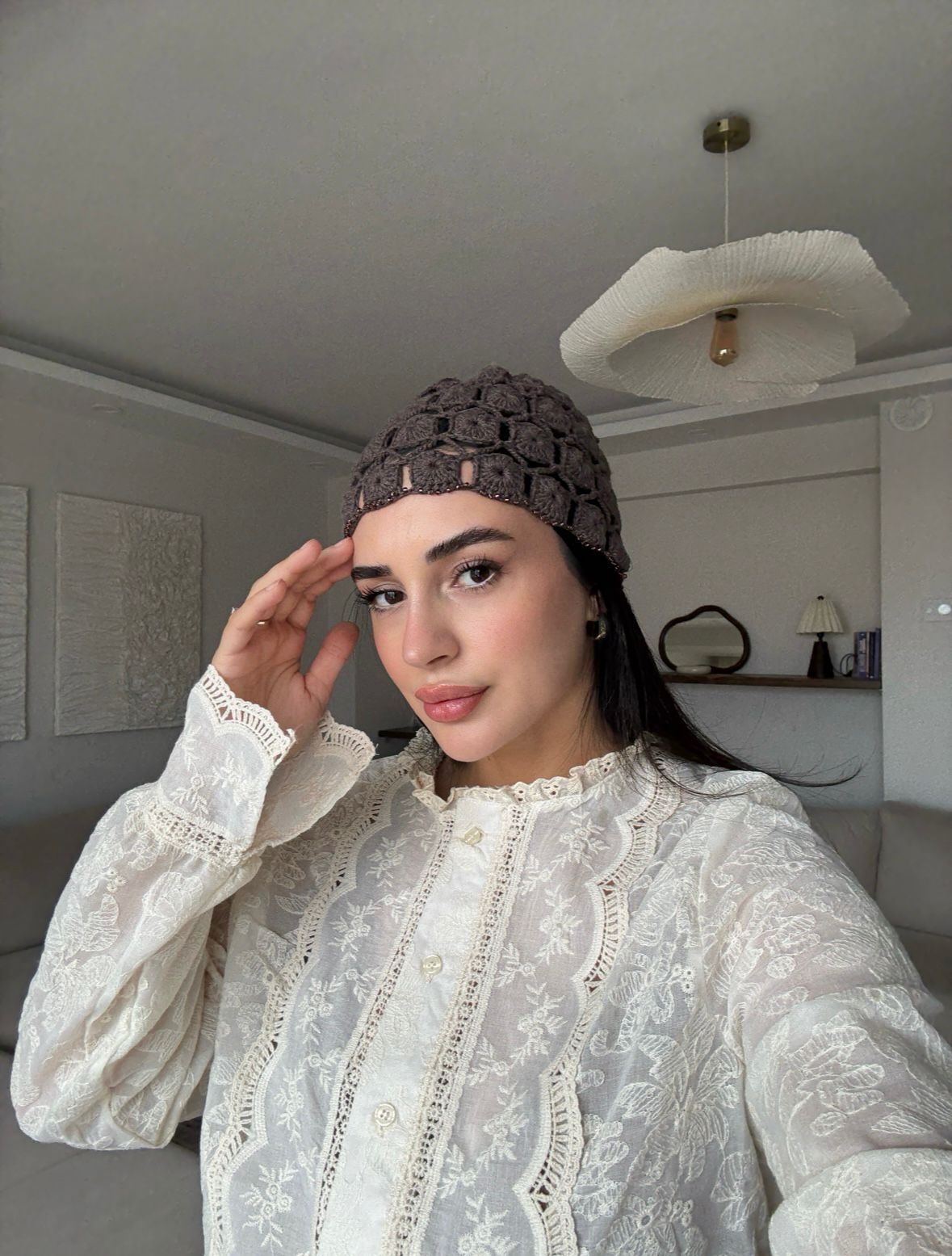 Çok işlemeli el emeği kafa aksesuarı Kahverengi