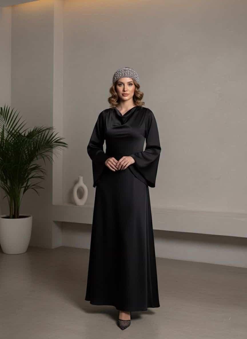 Dökümlü Yaka ve Geniş Kol Detaylı Abiye Elbise Siyah - L