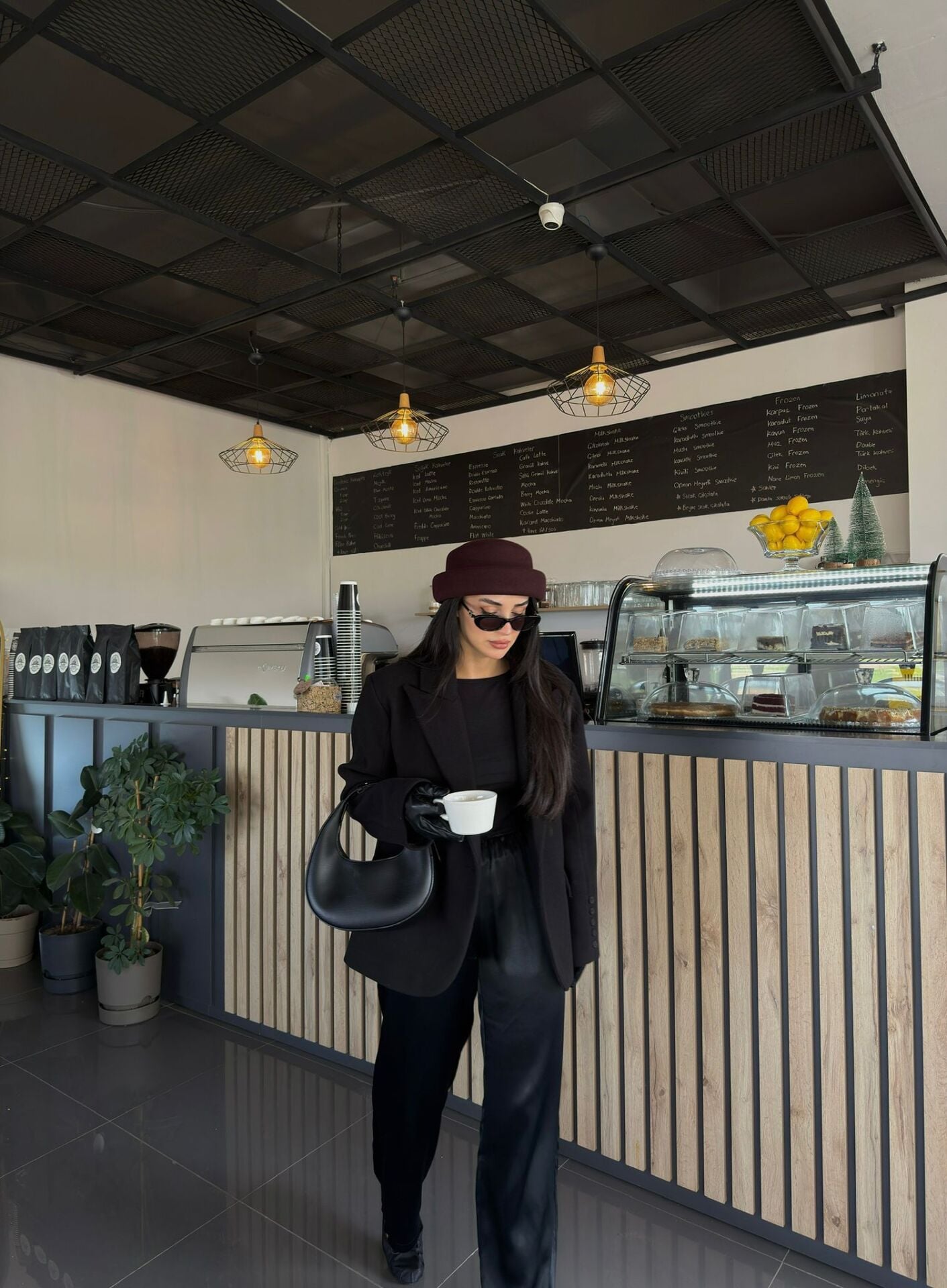 Saten dokulu pantolon Siyah - M